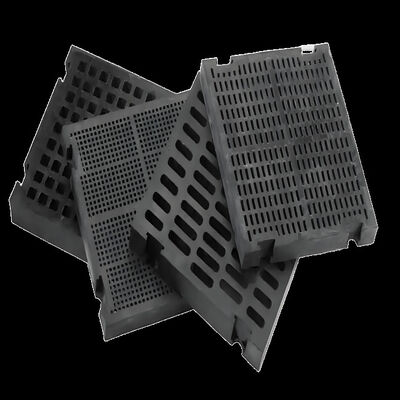 ঘর্ষণ প্রতিরোধের জন্য 40 শোর A এবং 60 শোর A কঠোরতা সহ 25 মিমি পুরুত্বের রাবার স্ক্রিন প্যানেল