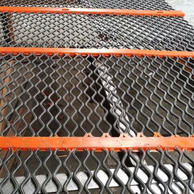 খনন প্রক্রিয়াকরণের জন্য ২মিমি-১৮মিমি অ্যাপারচার সহ ত্রিভুজাকার ওপেনিং স্ব-পরিষ্করণ স্ক্রিন স্টেইনলেস স্টিল